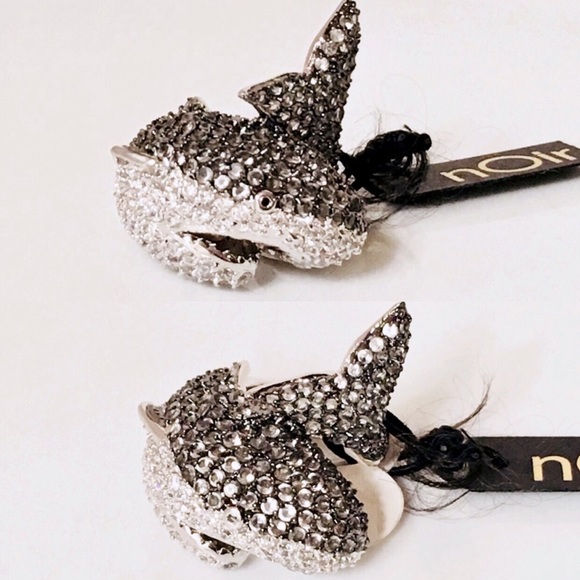 nOir Natalie The Shark Black Gray Crystal Ring - Picture 3 of 8